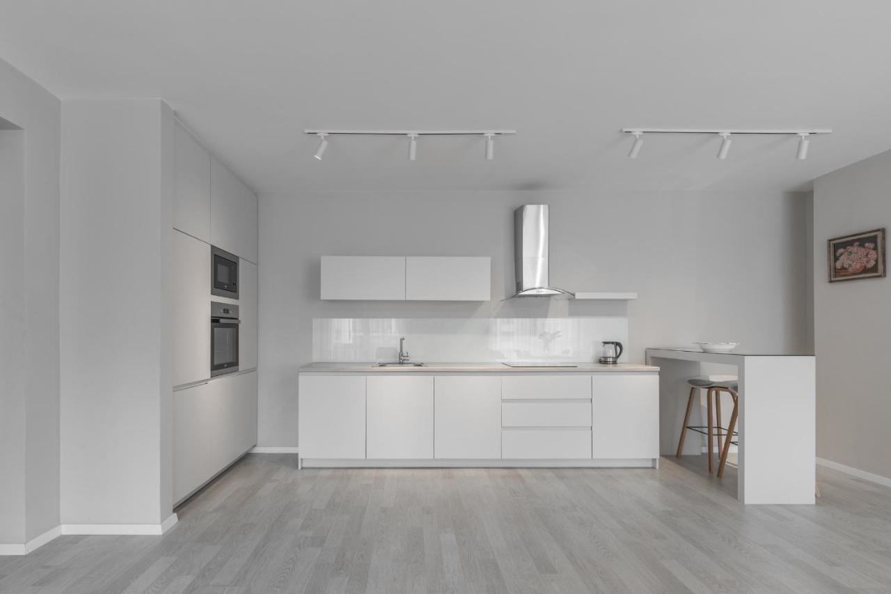 Bleri Apartment, 2 Bedroom, Free Parking プリシュティナ エクステリア 写真