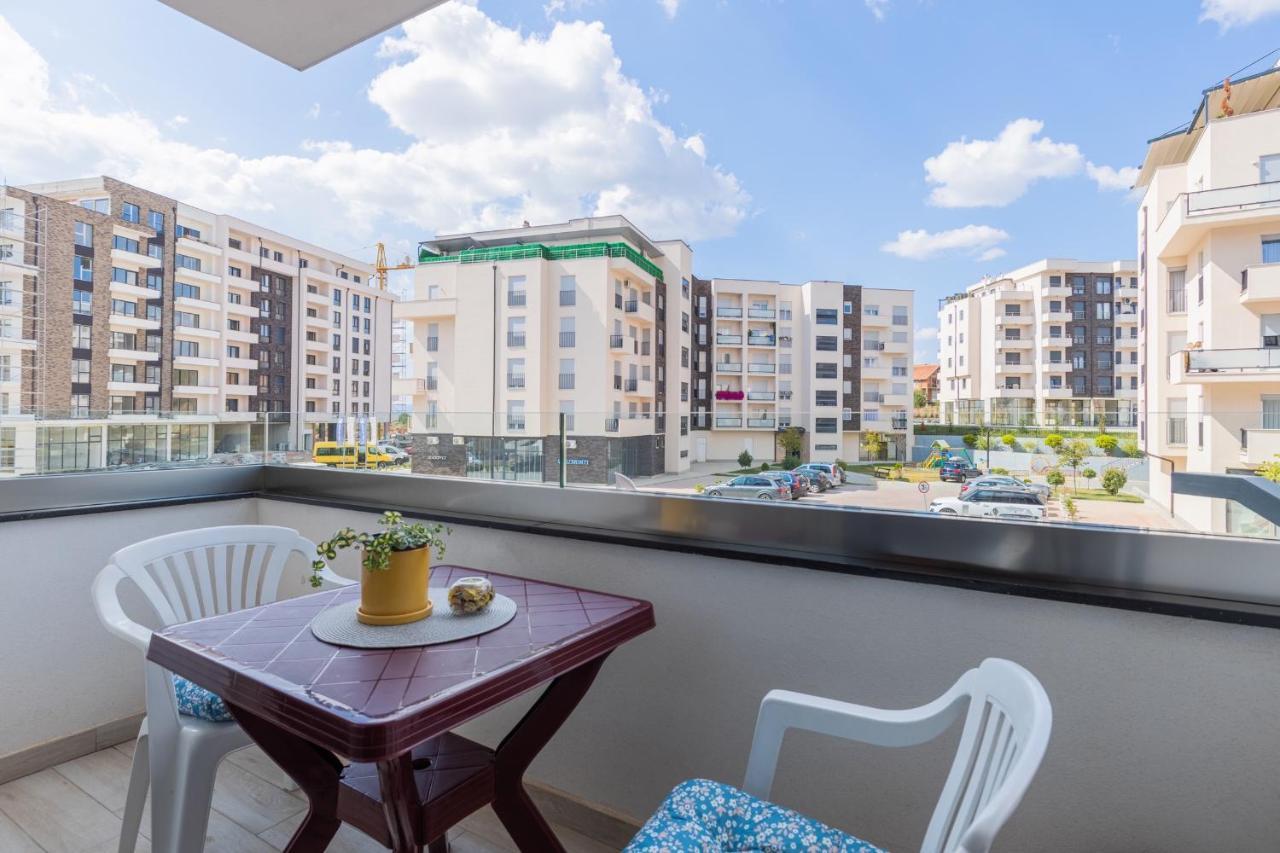 Bleri Apartment, 2 Bedroom, Free Parking プリシュティナ エクステリア 写真